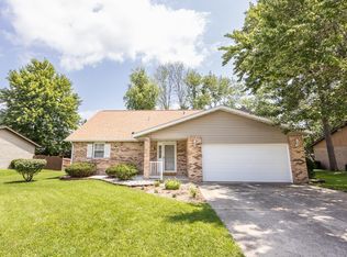 50 Village Dr, Swansea, IL