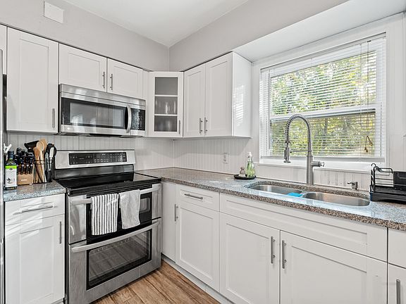 5th image of 205 W Virginia Ave