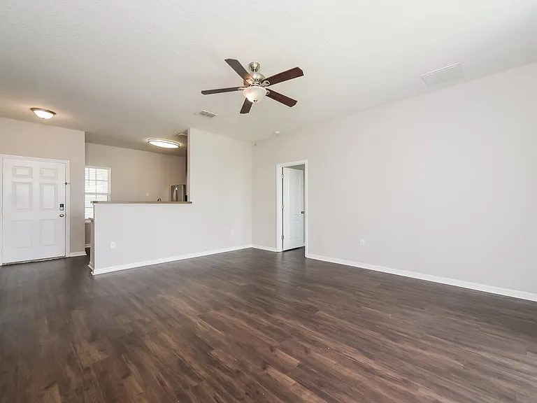 2220 Paria Ln — Photo 4