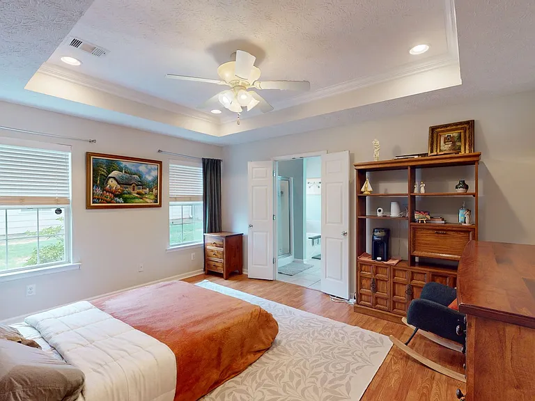 629 Linden Ln — Photo 21