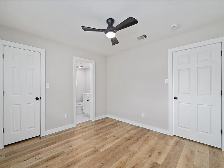7706 Deadwood Dr — Photo 14
