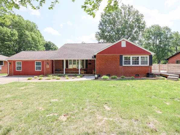 806 Usher St, Mayfield, KY 42066