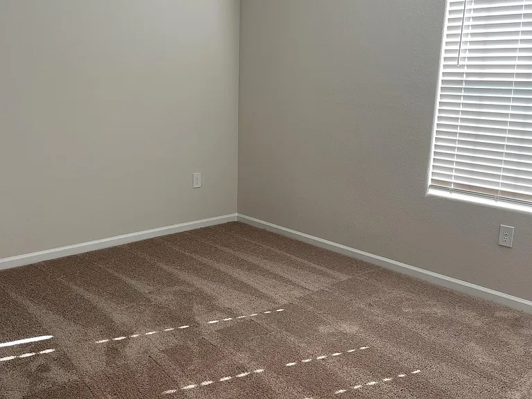 529 Hawley St — Photo 11