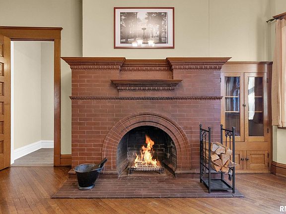 5th image of 1420 Mulberry Ave
