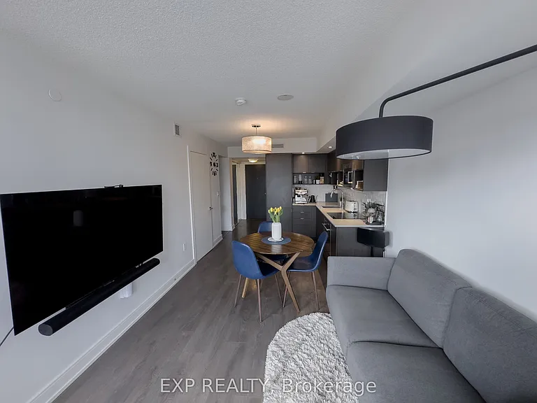 89 McGill St #1009 — Photo 4