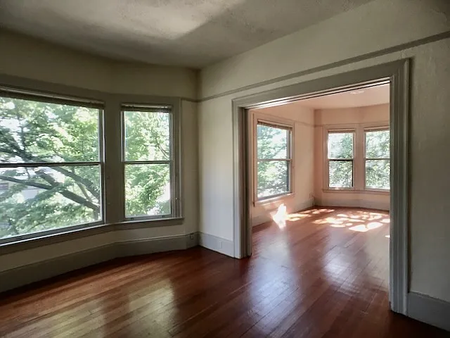 2 bed, 1600 sqft, $2,450 — Photo 2
