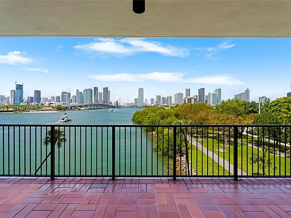 2nd image of 1000 Venetian Way APT 408