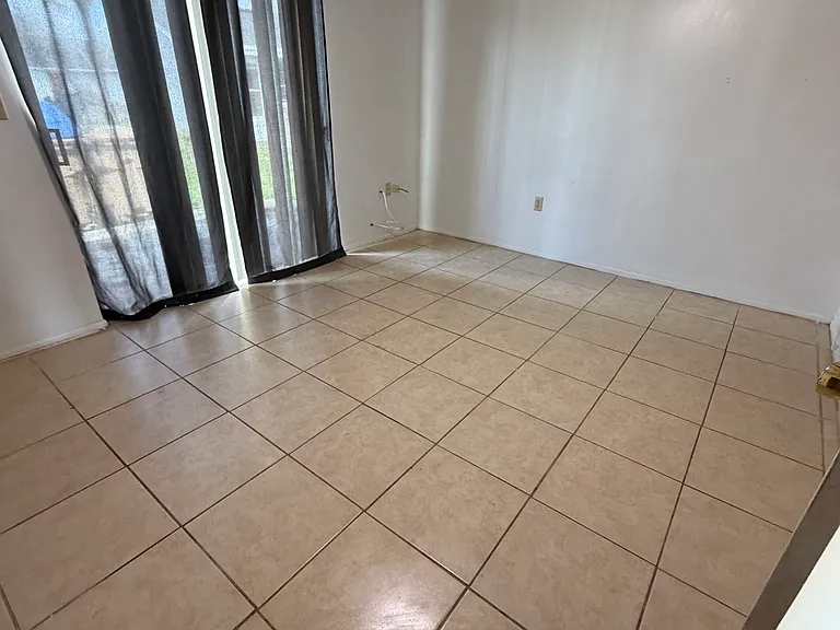 6 Lake Villa Way — Photo 3