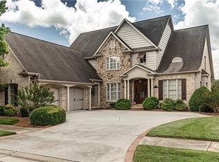 169 Orchard Park Dr, Bermuda Run, NC 27006
