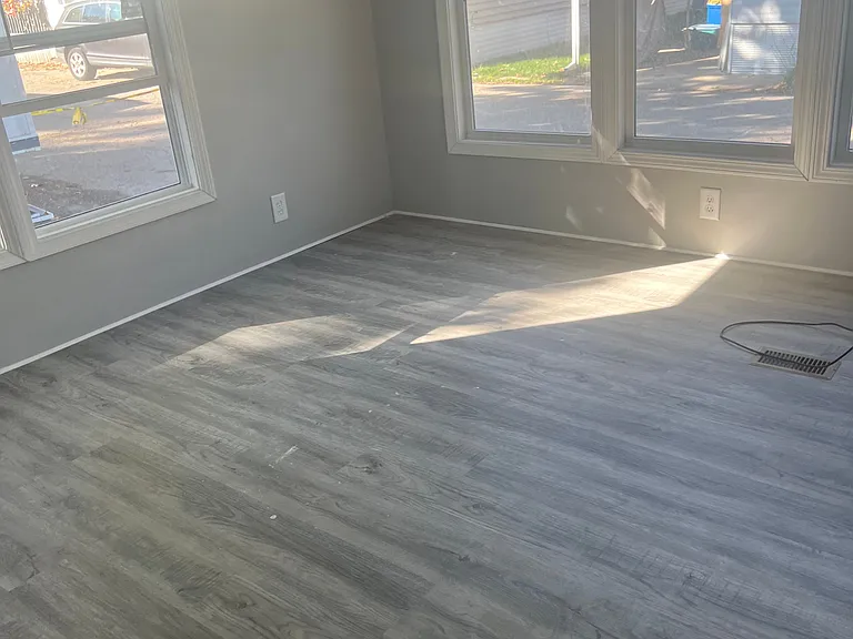 3000 Scott St — Photo 2