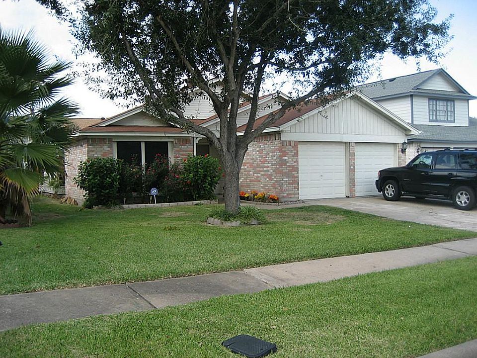 1st image of 10951 Pigeonwood Dr