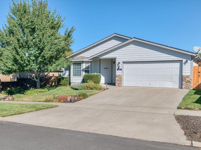 3318 NE Hoona Dr, Bend, OR, 97701
