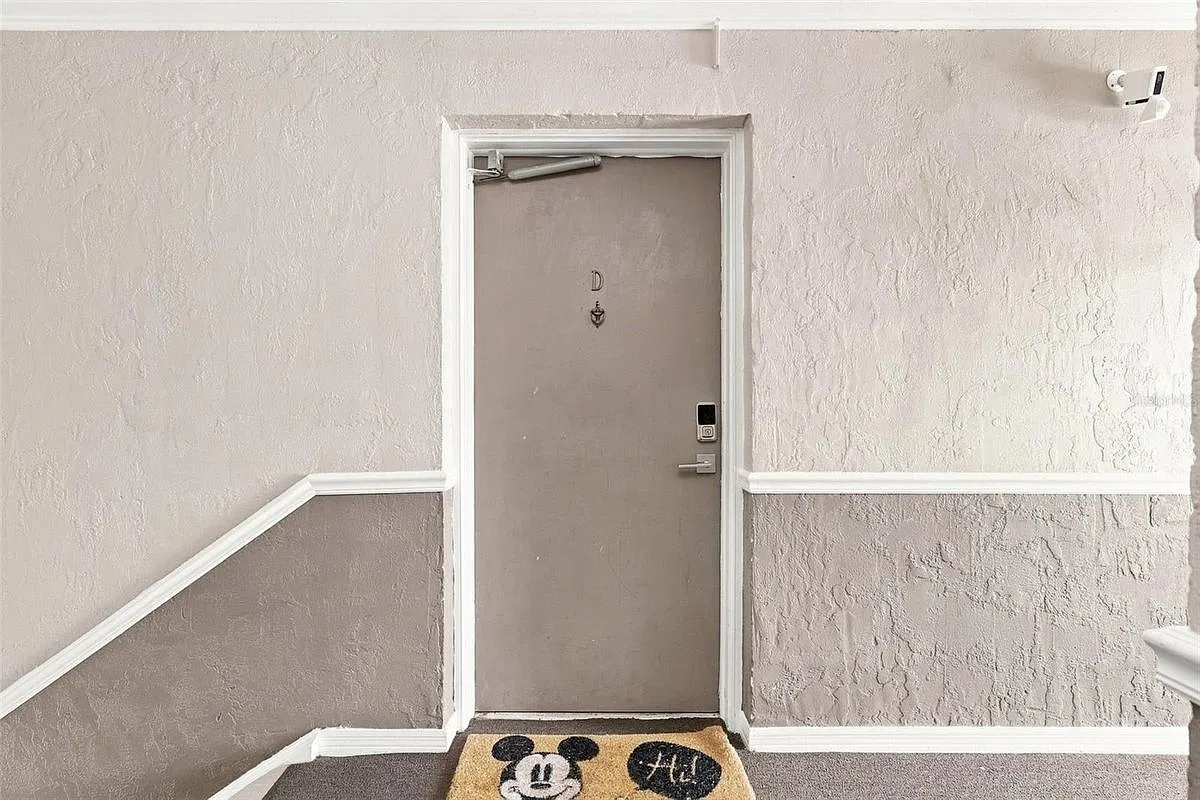 525 Georgetown Dr — Photo 3