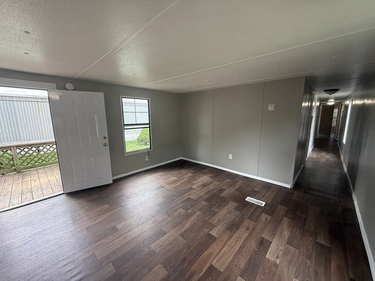 3 bed, $825 — Photo 4