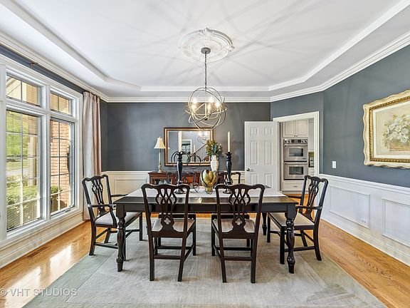 5th image of 730 John Ct