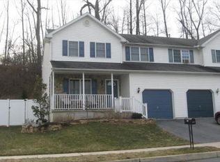 232 Bainbridge Cir, Sinking Spring, PA 19608