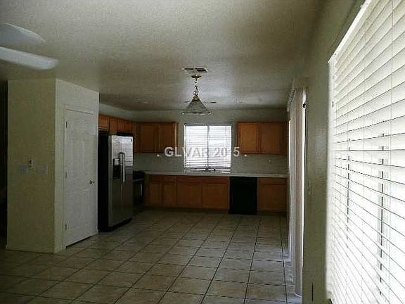 3rd image of 9635 Meridian Park Ave