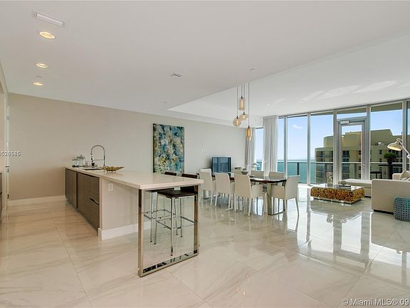 3rd image of 17475 Collins Ave Unit 1903