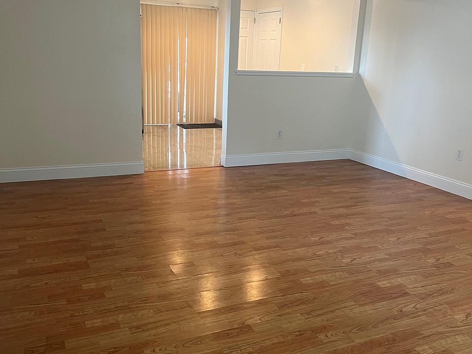 1st image of 6 King Ave #1