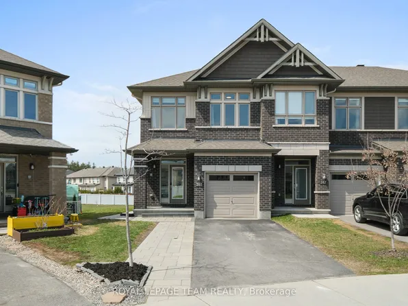 315 Big Dipper St, Ottawa, ON K4M 0J2