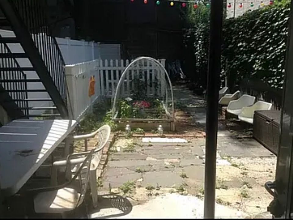 1st image of 412 E 116th St #16