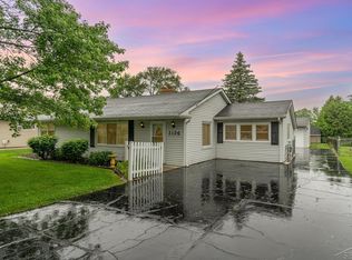 2136 Plainview Dr, Saginaw, MI 48603