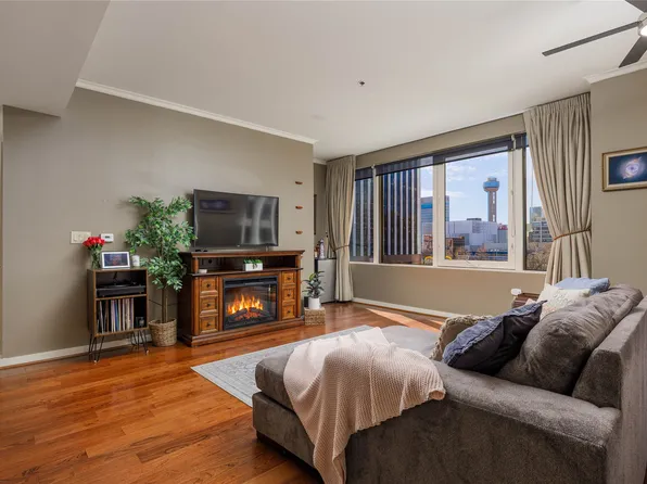 1200 Main St APT 306, Dallas, TX 75202