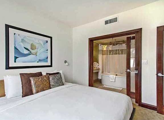 4th image of 1065 Ocean Dr