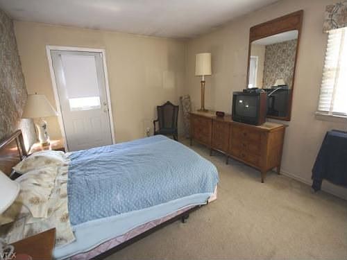 5th image of 2509 E 64th St