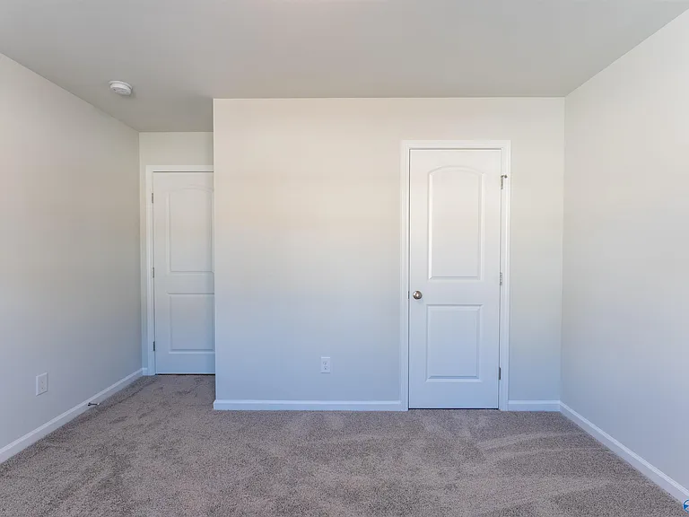 102 Waltrip Dr — Photo 5