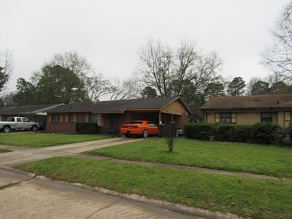 2nd image of 3017 Louise St