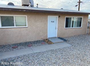 906 E Navajo St, Barstow, CA 92311