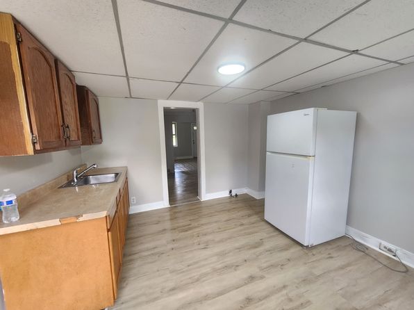 780 W Main St