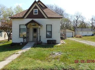 414 North Broadway, Herington, KS 67449
