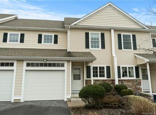 120 Spencer Plain Rd APT 13, Old Saybrook, CT 06475