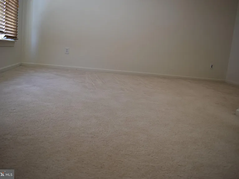 72 Chelsea Ct — Photo 10