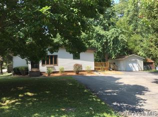 5771 N Cotton Hill Rd, Springfield, IL 62703