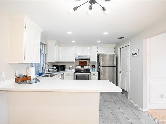 4th image of 508 Hibiscus Ave