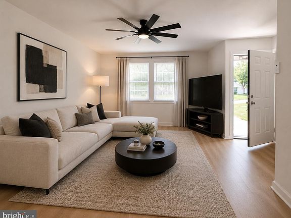 4th image of 182 Norcross Ln