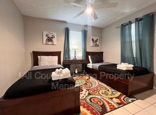 521 SE 14th Ter, Gainesville, FL 32641