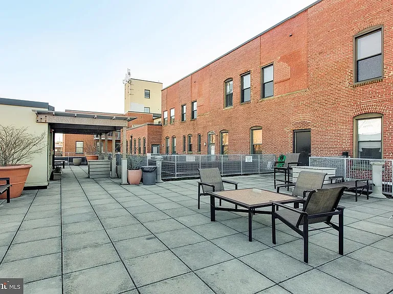 1211 Light St #T6 — Photo 21