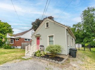 1518 Van Curler Ave, Schenectady, NY 12308