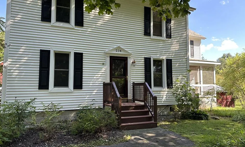234 Colebrook Rd