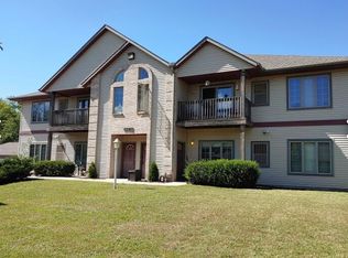 321 Prairie Ave #204, Lake Mills, WI 53551
