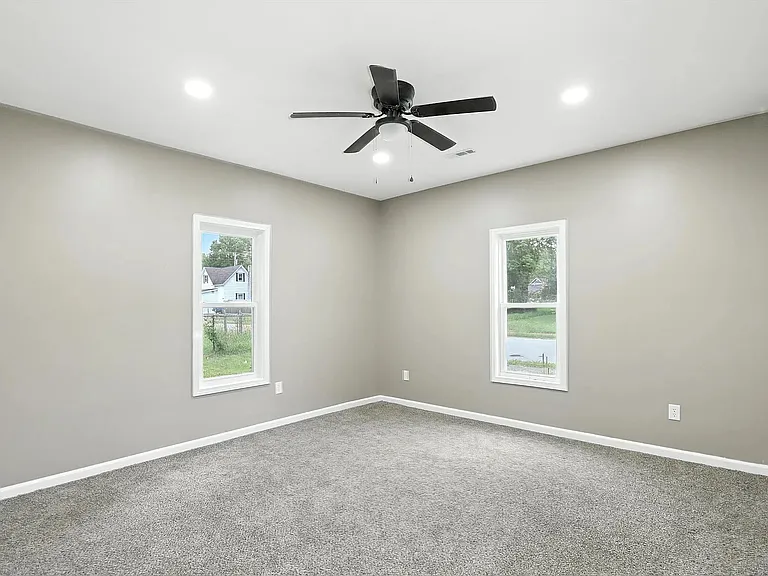 903 Lafayette St — Photo 11