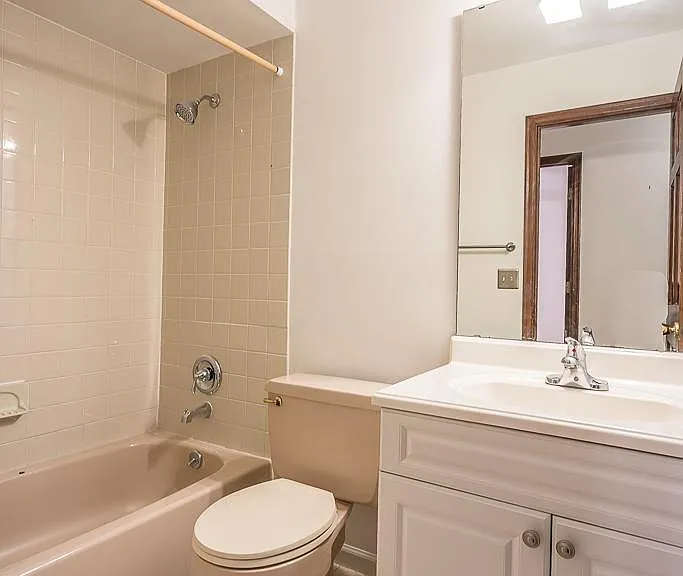 14349 Cypress Hill Dr — Photo 23