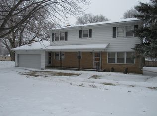207 N 4th St, Bricelyn, MN 56014