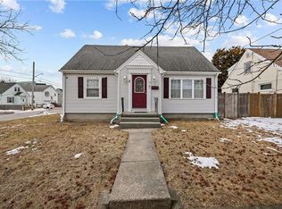 123 N Hull St, East Providence, RI 02914