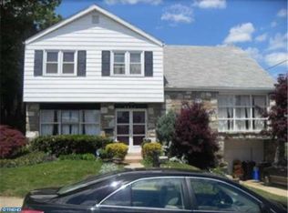 9814 Layton Rd, Philadelphia, PA 19115