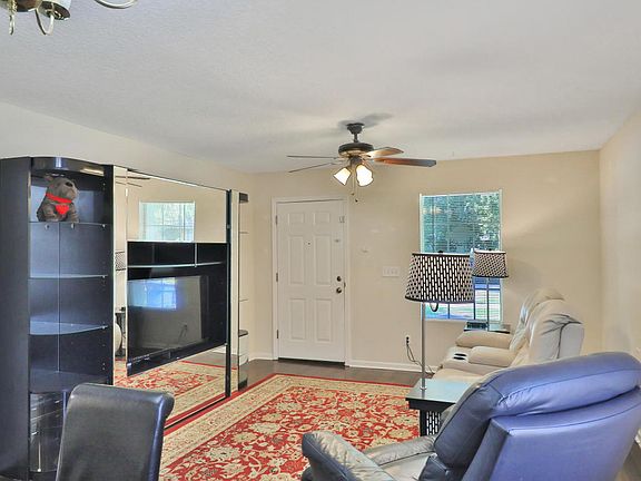 3rd image of 8521 Free Ave